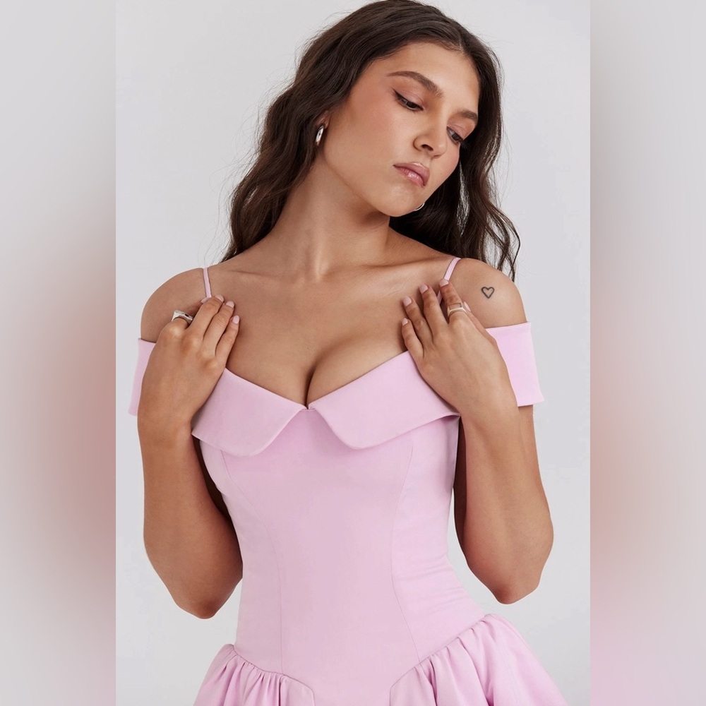 HOUSE OF CB “Elida” Cotton Candy Pink Mini A-line Dress - Picture 4 of 5
